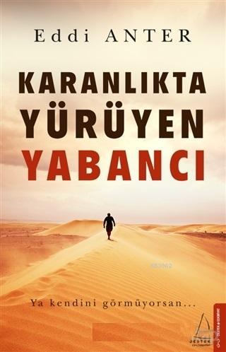 Karanlıkta Yürüyen Yabancı