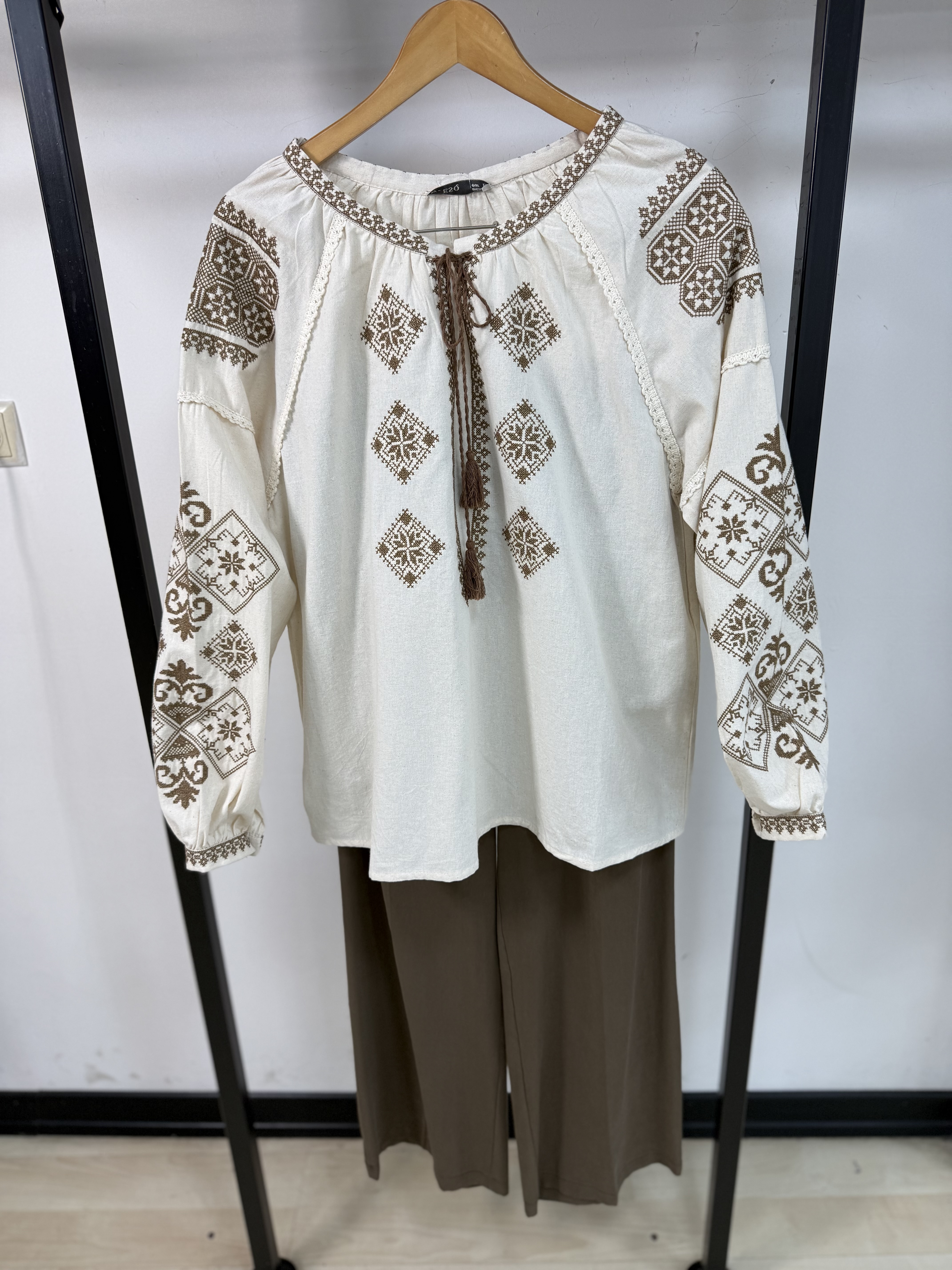  2796 BLUZ BEJ S | ESQ | 3990000100176 | 