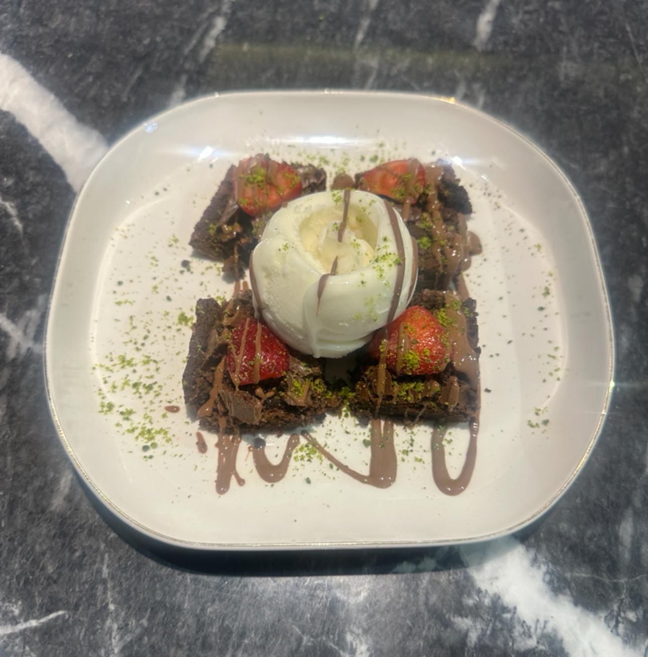 BROWNİ (dondurmalı)
